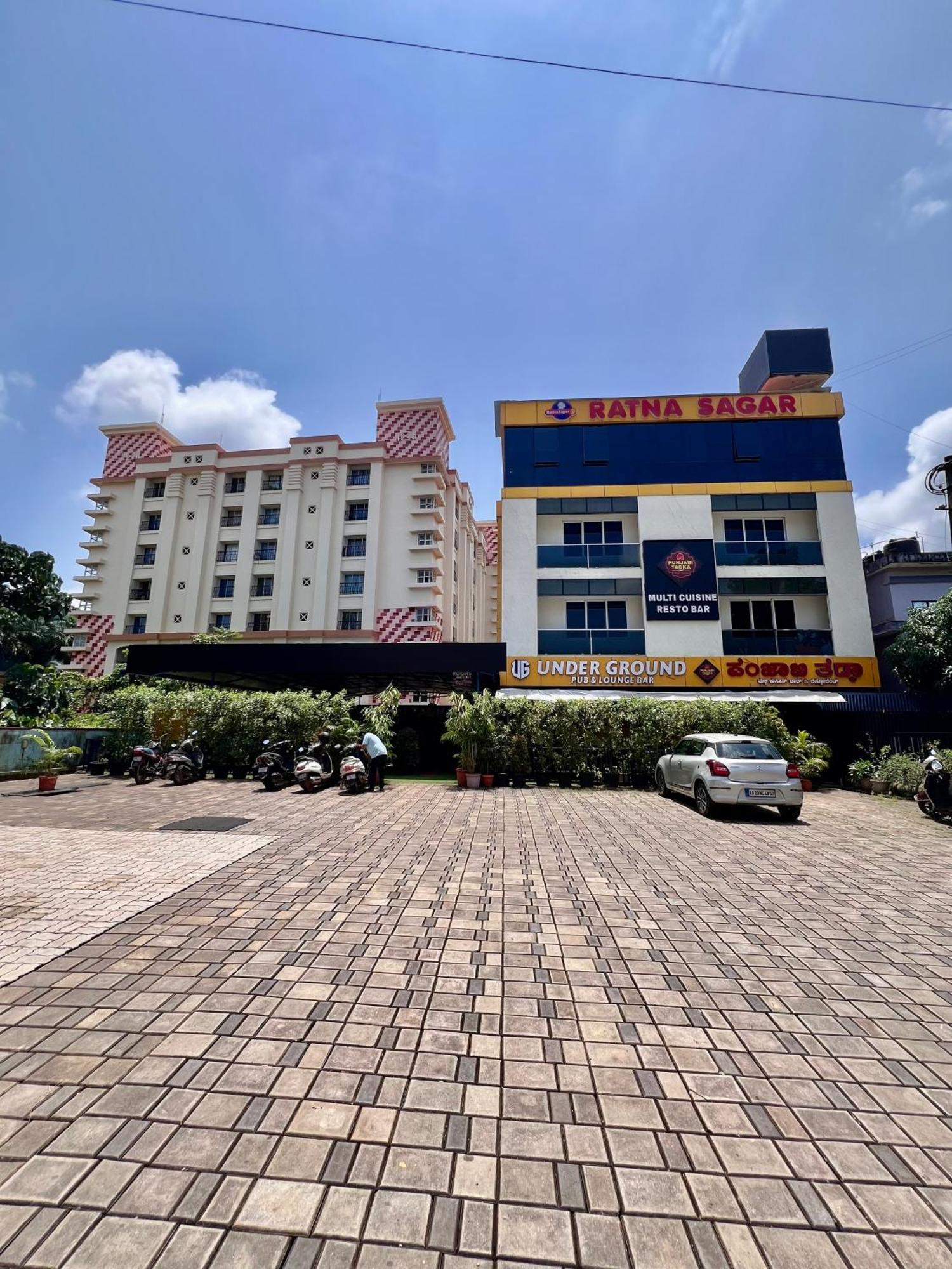 马尼帕尔 Ratna Sagar酒店 外观 照片