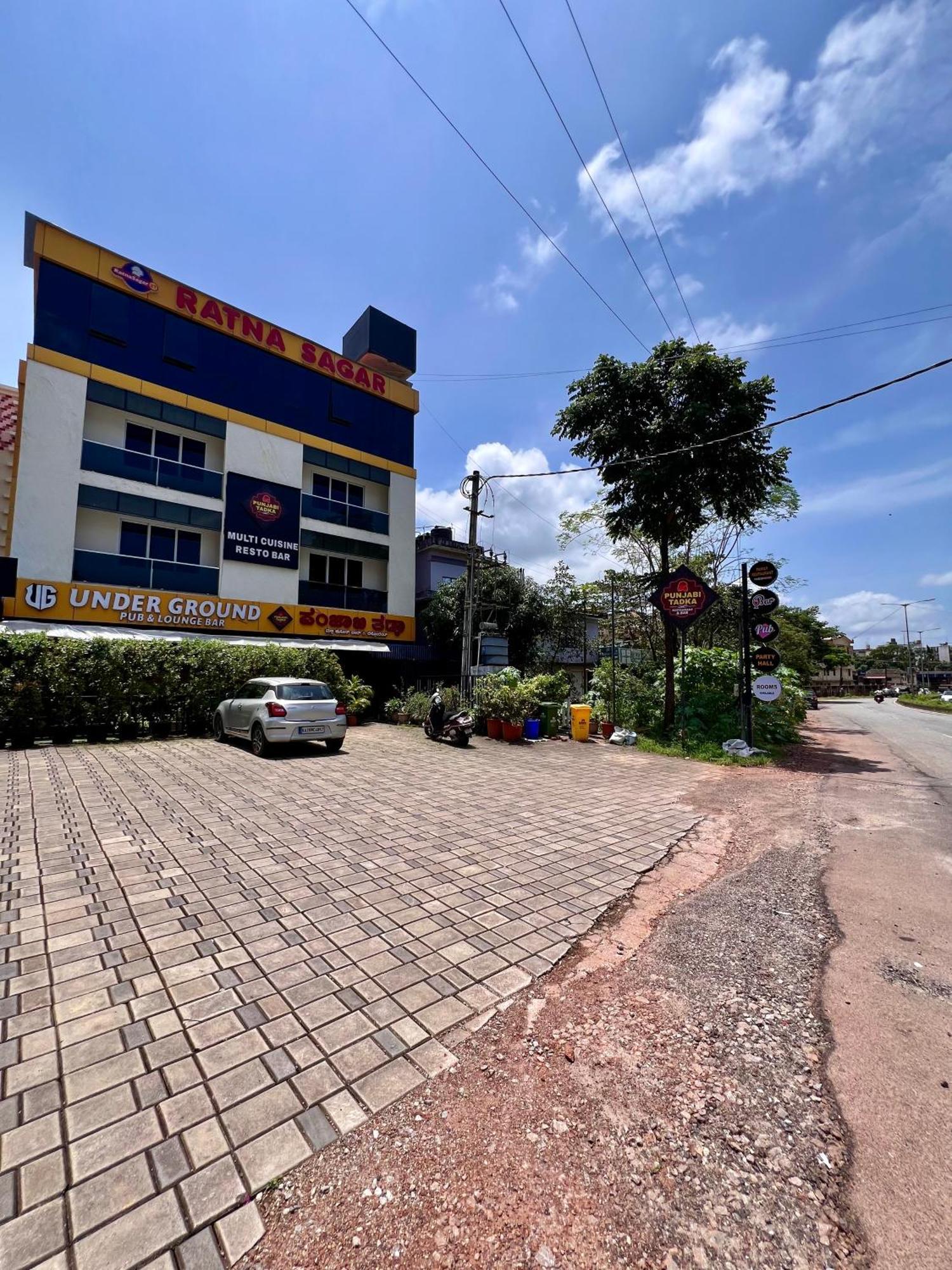 马尼帕尔 Ratna Sagar酒店 外观 照片